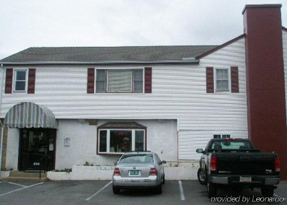 Hyannis Host Inn ภายนอก รูปภาพ